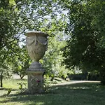 Domaine De Chalaniat Bed & Breakfast La Sauvetat (Puy-de-Dome)