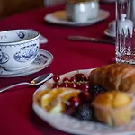 Domaine De Chalaniat Bed & Breakfast