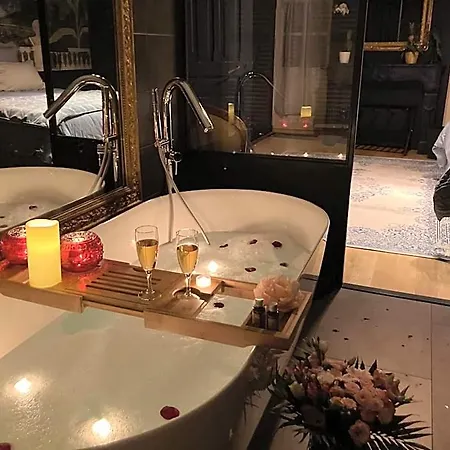 Domaine De Chalaniat Bed and breakfast La Sauvetat (Puy-de-Dome)