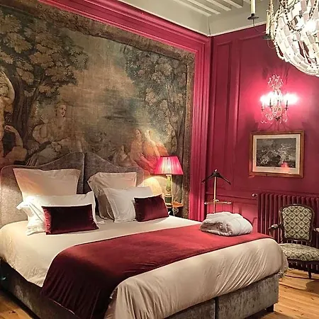 Domaine De Chalaniat 3*