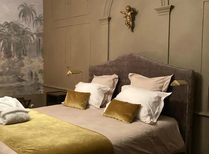 Couette-café Domaine De Chalaniat 3*