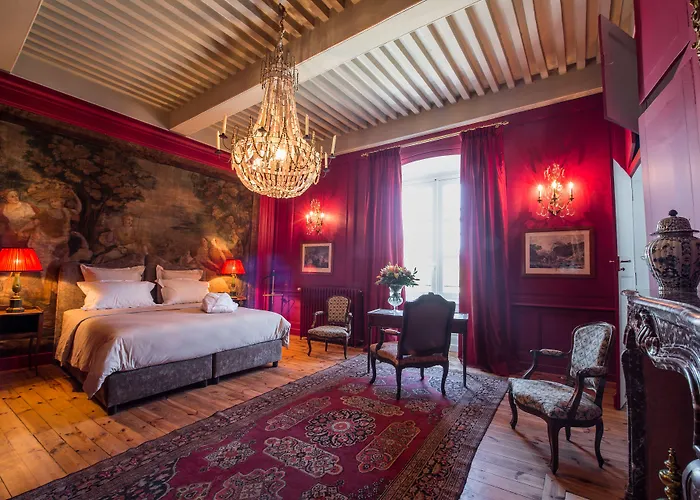 Domaine De Chalaniat 3*